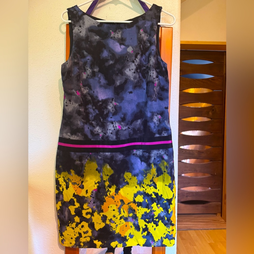 SUZI CHIN 100% Silk Sheath Dress